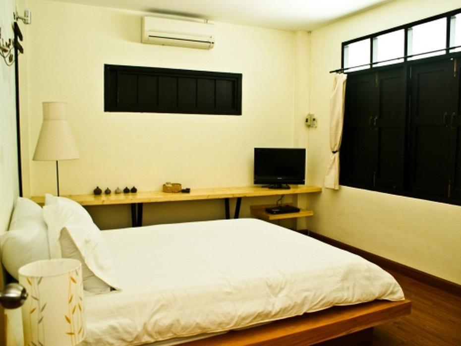 Early Bird Bed & Breakfast (Adults Only) Chiang Mai Exterior foto